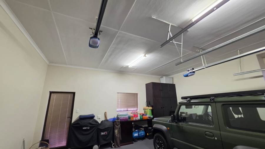 4 Bedroom Property for Sale in Stilbaai Wes Western Cape